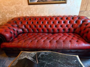 Chesterfield - 3