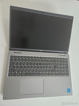 Dell Latitude 5520 i5-1135G7 16GB 256GB 15.6 Win11 Pro - 3