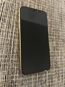 iPhone XR 64GB Yellow - 3