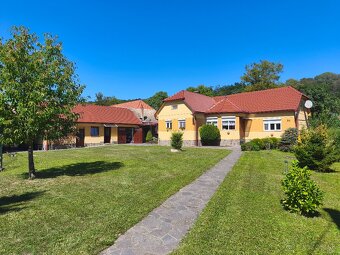 PREDAJ 3- izbový rodinný dom Hradište - 3