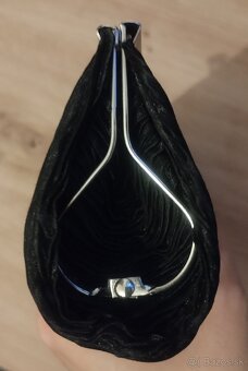 Krásna spoločenská kabelka, retiazka sa dá odopnúť - 3