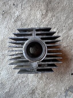 Babetta 210 diely motora - 3