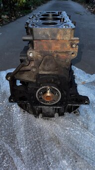 Kompletný blok 1.6 TDi CAYV - 3