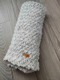 NOVÁ Melírovaná biela deka z Alize Puffy Fine - 3