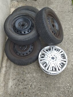 plechové disky s puklicami - 3