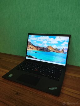ThinkPad T14s Gen 3 | i5 • 8GB • 256GB SSD - 3