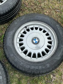 BMW E34 Style 2 disky R15 +pneumatiky - 3