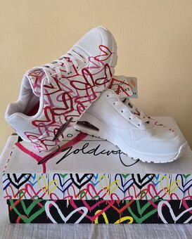SKECHERS - 3