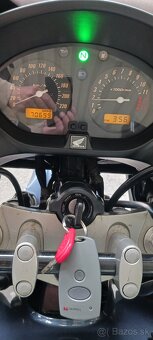 Honda CBF 600 S, r. 2004, 57 kw - 3