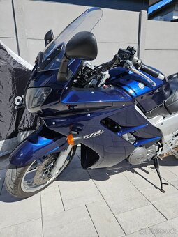 Yamaha FJR 1300 - 3