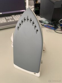 Cestovná naparovacia žehlička Philips Caravelle - 3