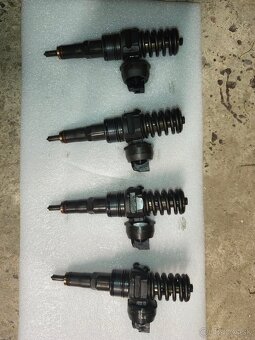 Vstrekovacie trysky 038 130 073 AG BKC BXE - 3