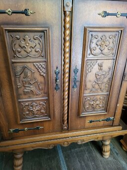 Starožitná skriňa - 3