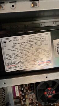 Starsi PC AMD Athlon Am2, DDR2 - 3