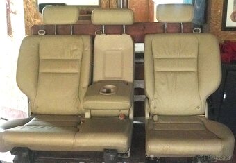 Predam zadnu kozenu sedacku W T3 - 3