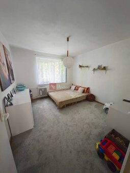 PREDAJ: 2 izb byt 56m2 pôvodný stav s balkónom, Družby Fončo - 3