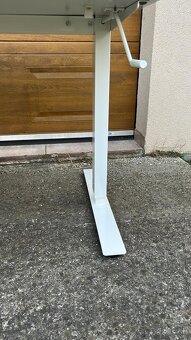 IKEA SKARSTA 10973 výškovo nastaviteľný pracovný stôl - 3