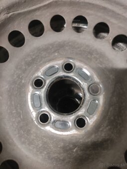 Predám zimné kolesá na Ford 205/60R16 - 3