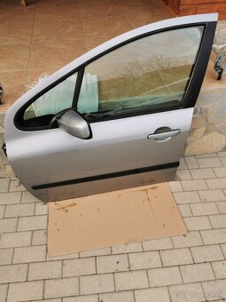 Peugeot 307 SW - Dvere vodicove, spolujazdcove, zadne prave - 3