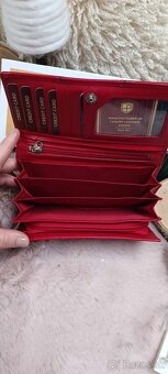 Dámska kožená peňaženka červenej farby - 3