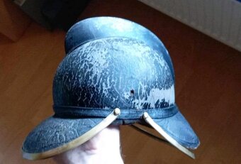 Predám starú vzácnu hasičskú helmu zo začiatku 20 rokov - 3