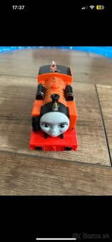 Draha s lodkou + motorizovany vlacik Nia - 3