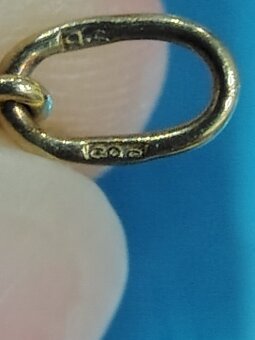 Zlatý prívesok - 3