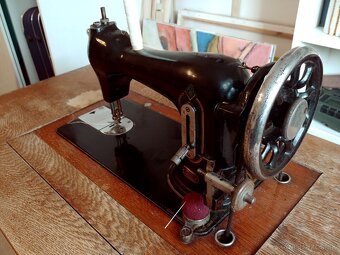 Šijací stroj retro BOBBIN - 3