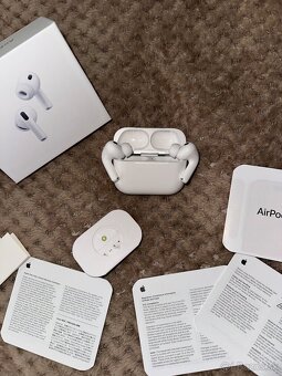 AirPods pro 3 - 3