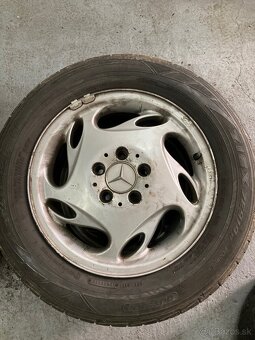 215/60R16 - 3