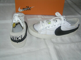 Pekné tenisky Nike Blazer Low 77 Jumbo - 3
