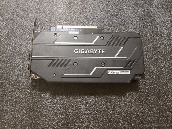 RX 5500 XT 8GB Gigabyte Windforce OC - 3