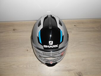 Predam krasnu novu moto prilbu znacky SHARK EVO GT SEAN - 3