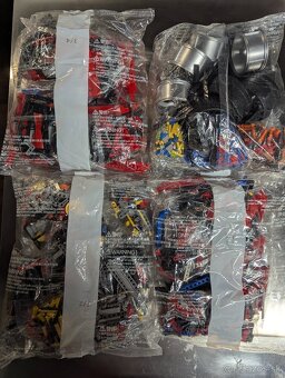 Stavebnica lego Ferrari Daytona SP3 - 3