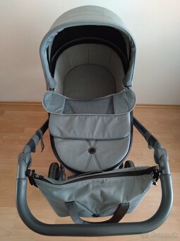 Roan Bass Next + Cybex Aton 5 s ISOfix zakladnou - 3