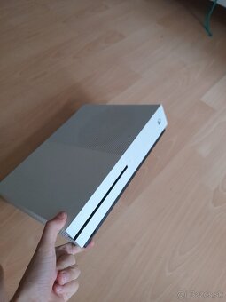 Xbox One S 1TB - 3