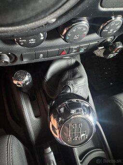 Jeep Wrangler Unlimited 2,8 CRD - 3
