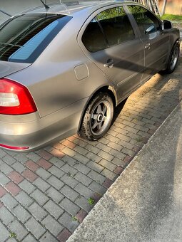 Škoda octavia 2 facelift 2.0 TDI - 3