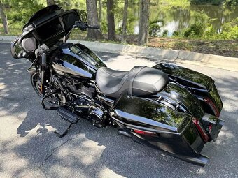 HARLEY DAVIDSON STREET GLIDE FLHX 117 - 3
