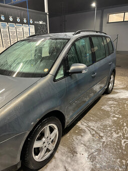 Predám Volkswagen Touran 1.9 TDI - 3