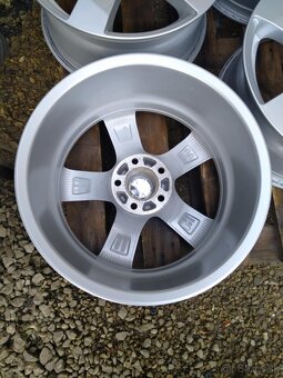 Alu 5 x 112 R 17 + pneu. - 3