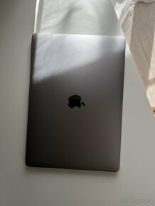 Macbook Pro 13-inch 2017 - 3