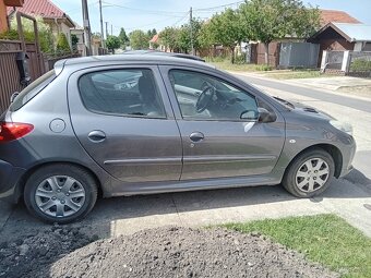 Peugeot 206+ - 3