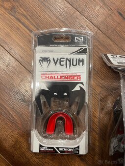 RINGHORNS CHARGER veľkosť 12oz rukavice na box - 3