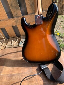 Squier stratocaster by fender - 3
