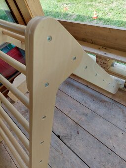 Piklerovej trojuholnik, Montessori preliezka - 3