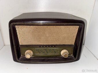 Starožitné bakelitové rádio značky Tesla 420A - 3
