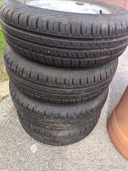 Pneu 165/70 R13 - 3