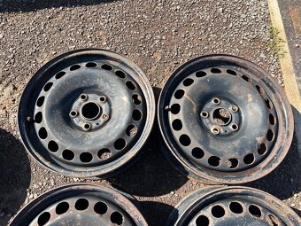 Predám jazdené plechové disky 4ks 5x112 R16 Passat B6 - 3