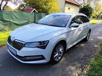Škoda Superb combi 2.0 TDI STYLE ročník 2023 - 3